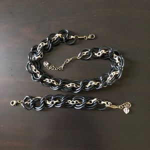 Sabika necklace and bracelet set.